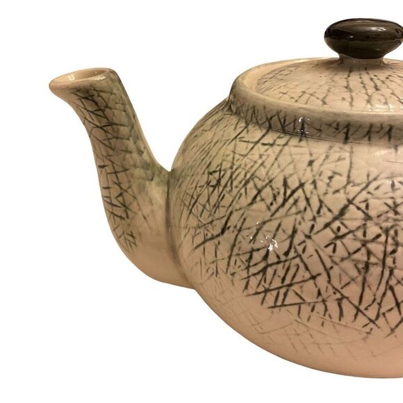 Vintage Gray and Cream Textured Elephant Ceramic Teapot - Picture 3 of 12